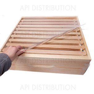 COUVRE CADRE PLASTIQUE POUR RUCHETTE 6 CADRES 500X280MM